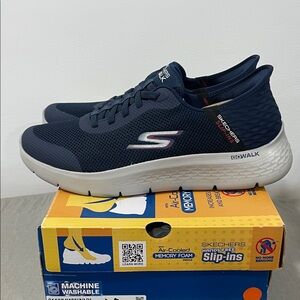Men’s 10 Extra Wide Fit Sketchers Go Walk Flex Hands Up hands free slip-ins used